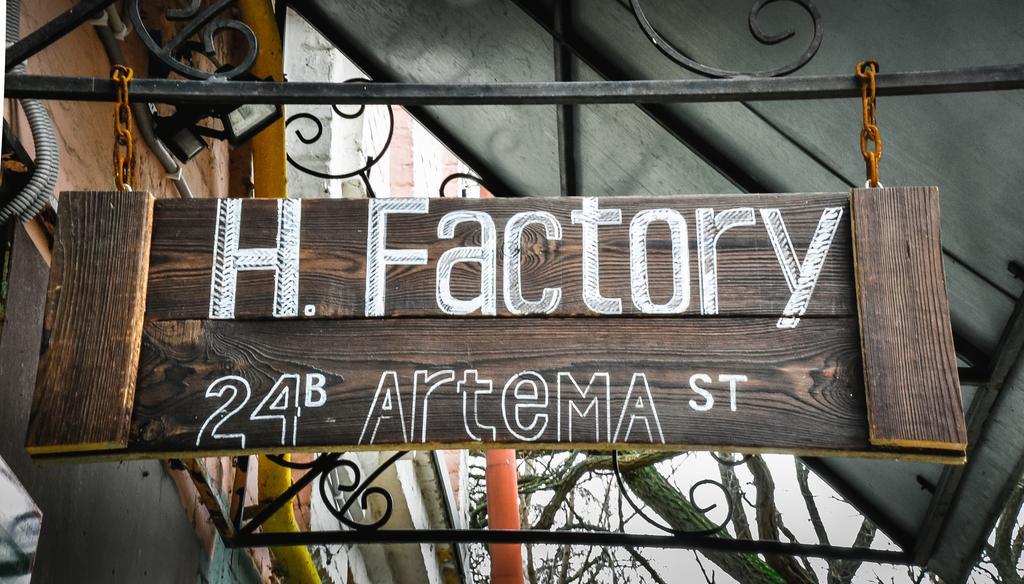 Garis Factory Hostel Kiev Exterior foto